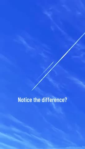 A contrail and a chemtrail at the same time..