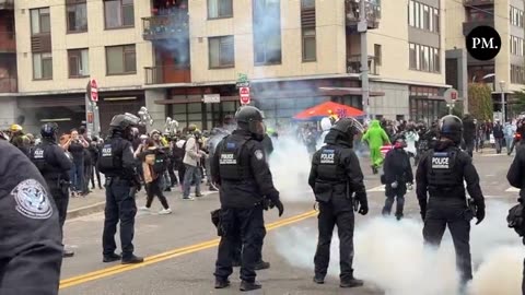 It looks like an absolute Warzone in Portland Oregon right now.