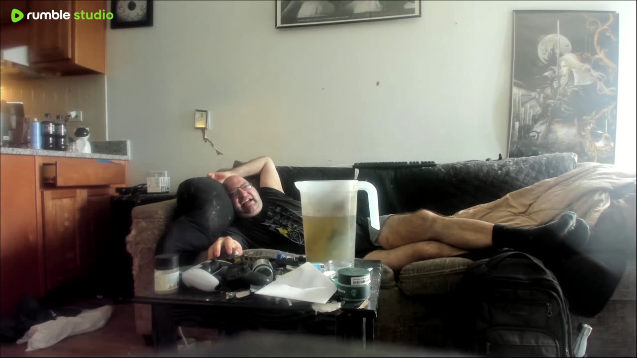 Busting a cum on a livestream