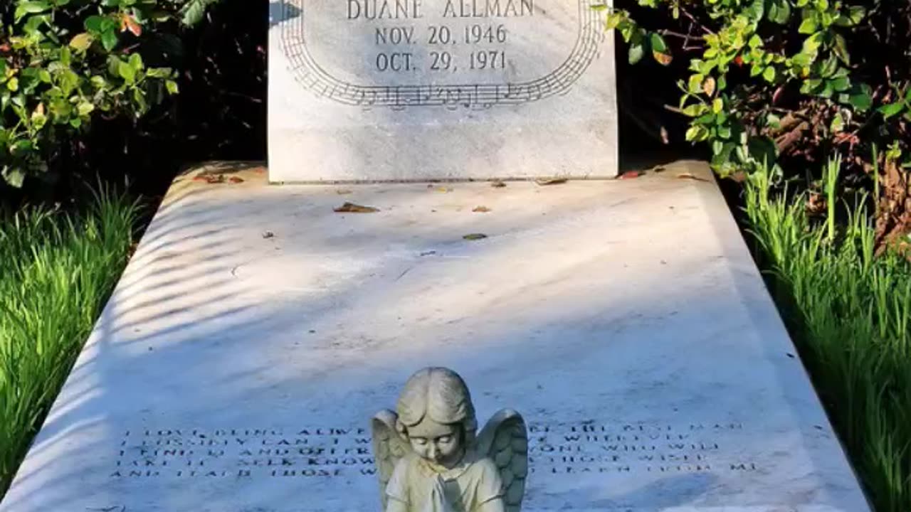 FAMOUS GRAVES - VOL. 502: DUANE ALLMAN