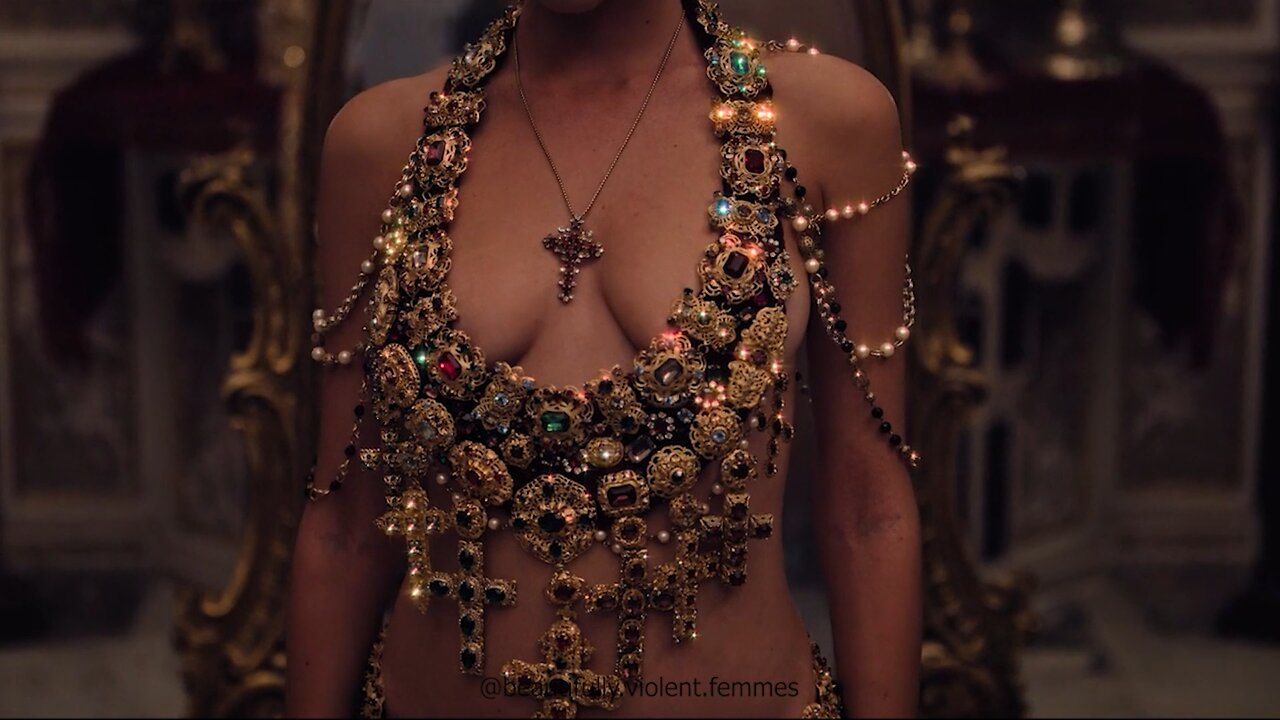 2024's "Parthenope" is Beautifully Shot