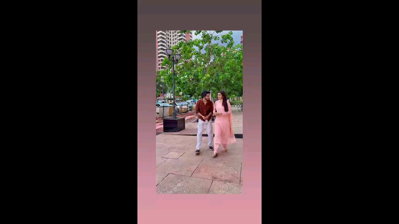 ये तो किसी लड़की को नही देखते