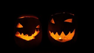 Halloween Screensaver | Flickering Jack-o'-Lanterns in 4K | Spooky Visual Ambience