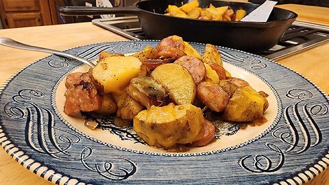 1 Pot Cheesy Potato & Smoked Sausage Skillet Meal - 3-Ingredient Skillet Supper - Hillbilly Kitchen