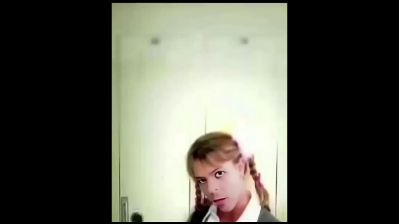 #Neon shadows by Amanda Mendez.