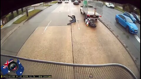 Aussiecams - Motorcyclist down after going a little quick for the conditions Bass Hill