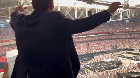 Thousands gathered at Charlie Kirk’s memorial, singing ‘Hallelujah’ together