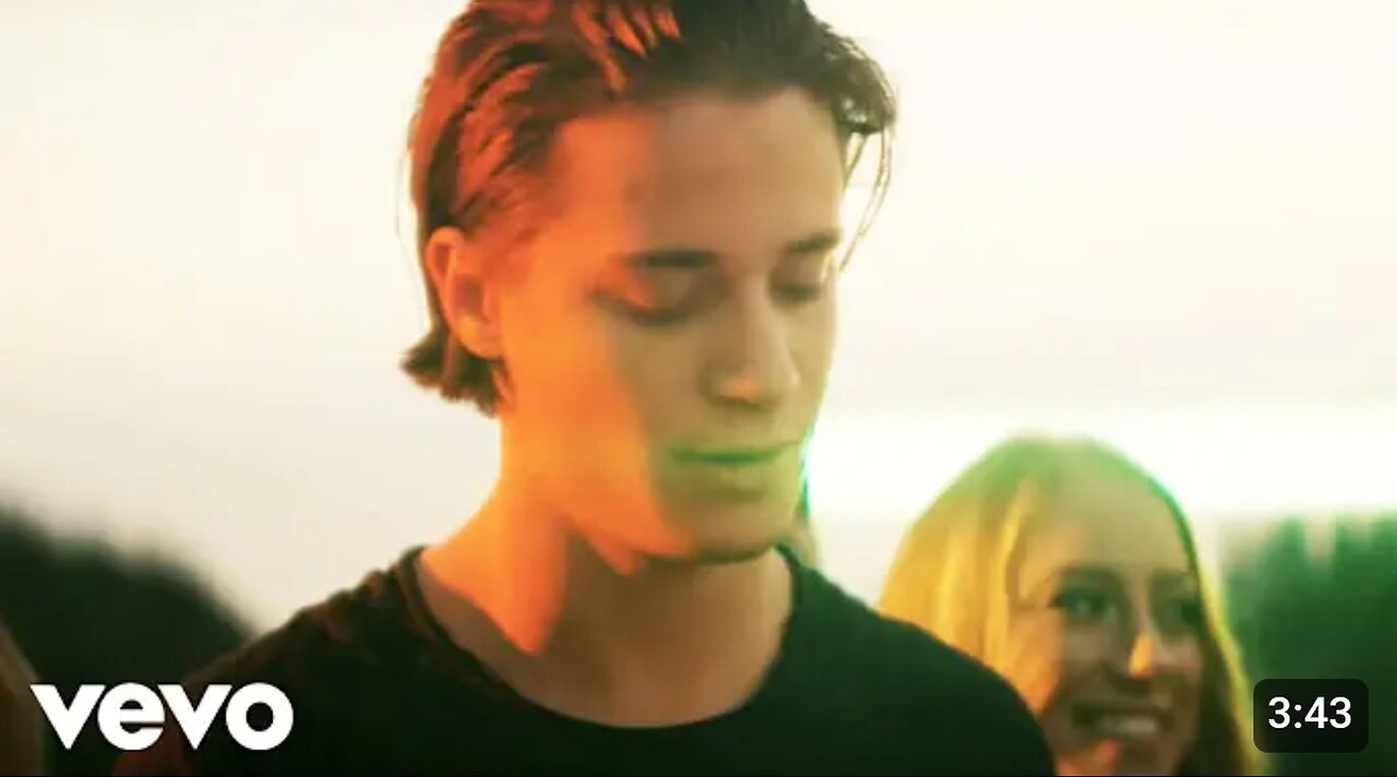 Kygo - Firestone ft. Conrad Sewell (Official Video)