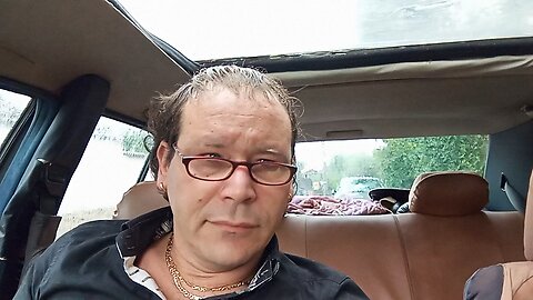 PAOLO BARNARD, AMA LE AUTO A PILE...