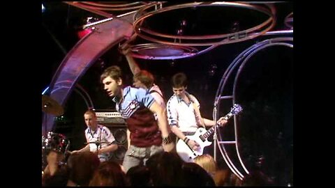 I'm Forever Blowing Bubbles (Top Of The Pops 22nd May 1980)