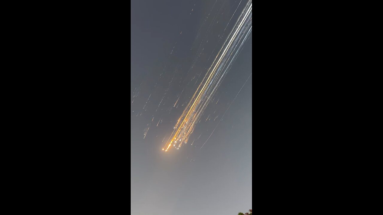 Bright Lights Streaks across the night sky.