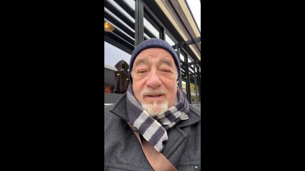 Savage Spreads Christmas Cheer