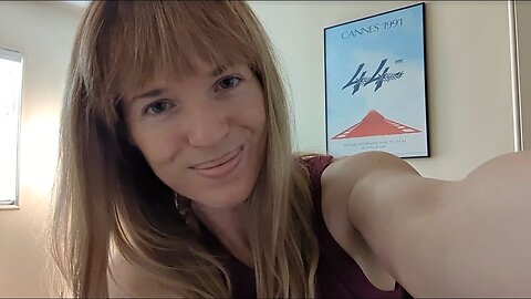 An ASMR Relaxing Massage with Friendly Chatting