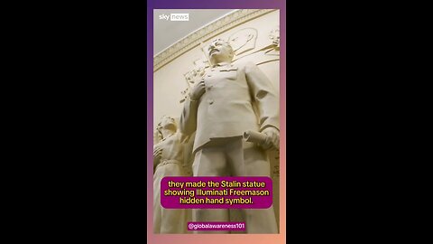 Lifesize statue of Stalin was unveiled in Moscow Metro station with hidden hand