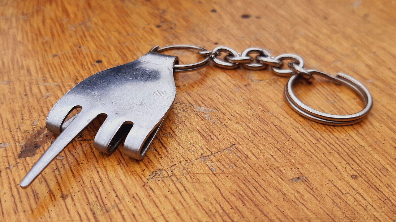 Look at the "F*ck" I make with this fork