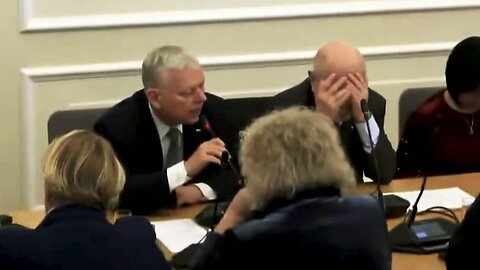 "¡Adiós, idiotas!": Diputado polaco reacciona al presunto fraude en el Parlamento