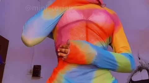 Sexy twerking.