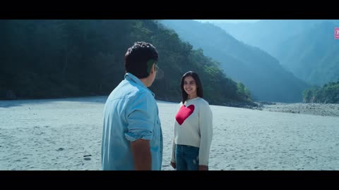 Meenu _ Sankranthiki Vasthunam _ Venkatesh_Meenakshi_Aishwarya _(4K_HD)