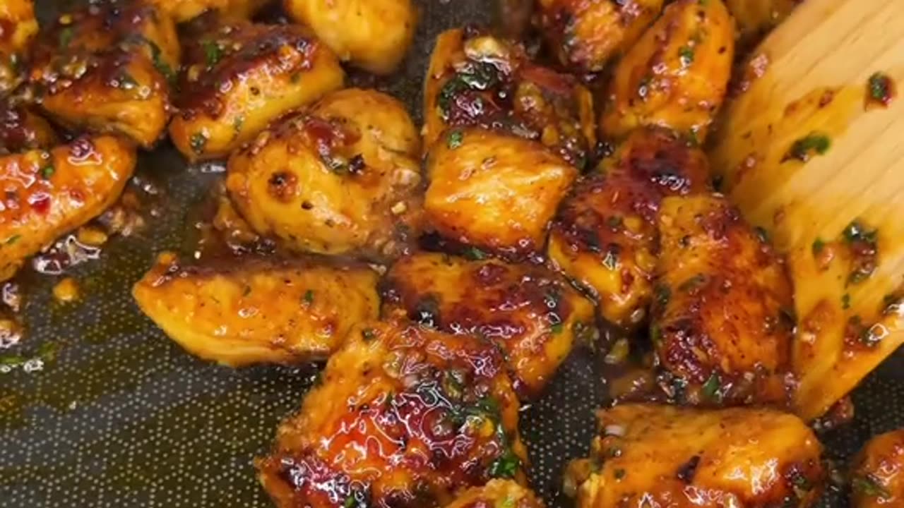 High Protein Honey Garlic Butter Chicken Mac n Cheese!🍗🍯🧀