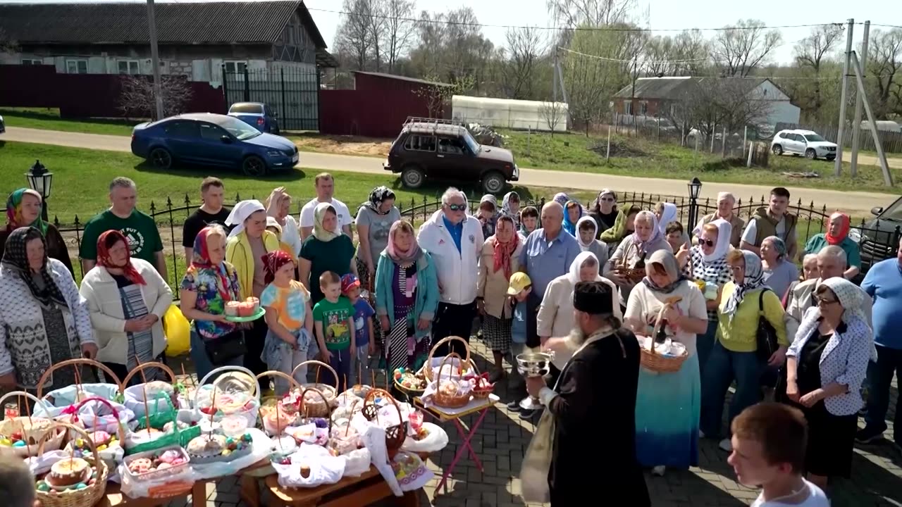 Russia, Ukraine accuse each other of breaking Easter ceasefire
