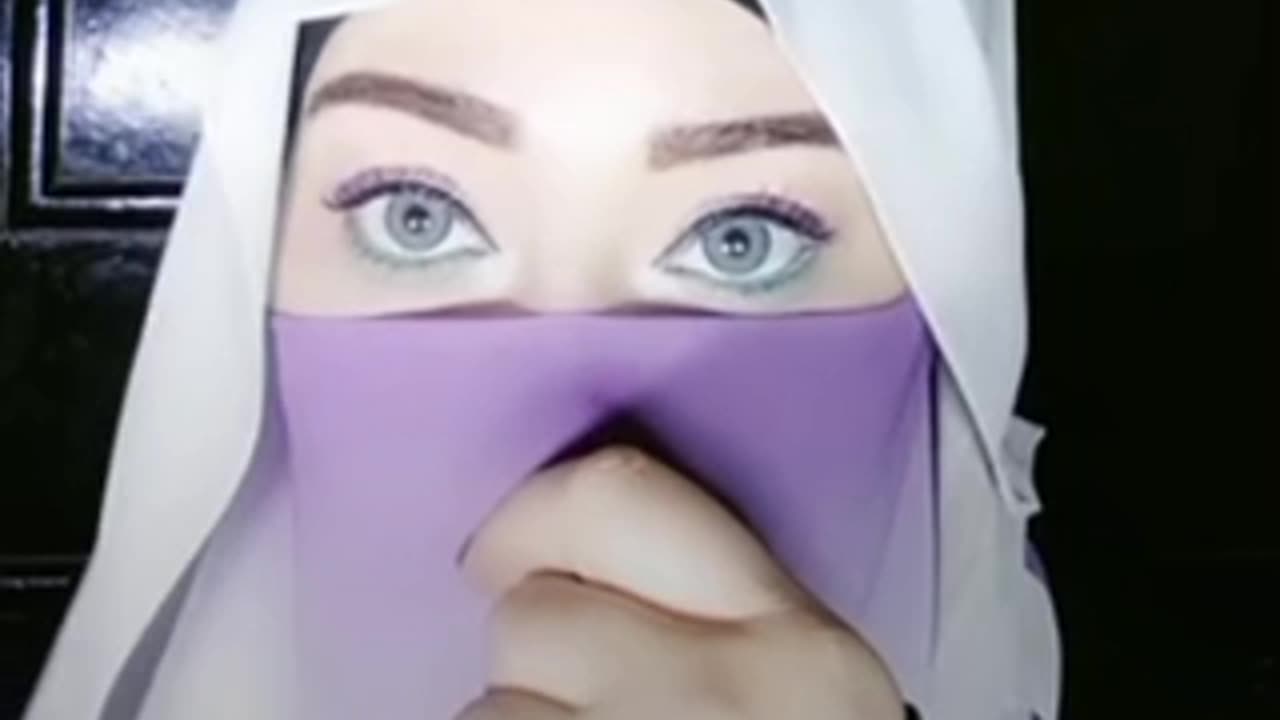 Hijabi Queen Arabian beautiful items Hot girls live show