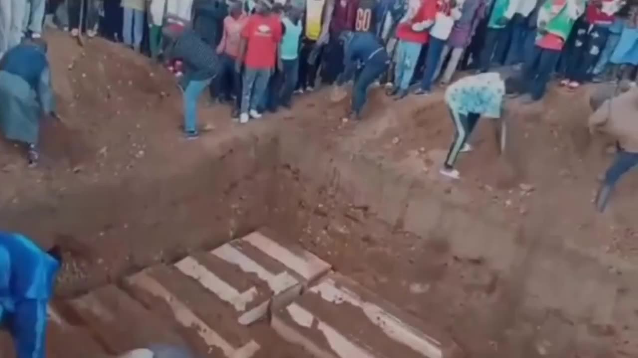 Every day in Nigeria, hundreds of Christians are kiIIed and their villages burned by Islamists.