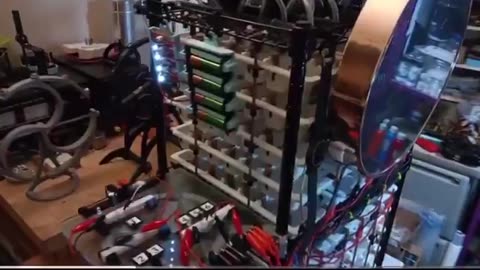 It can power Tesla coils too, worlds first water powered Tesla coil around
