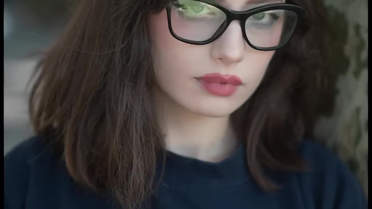 asking a nervous girl if I could take her portrait