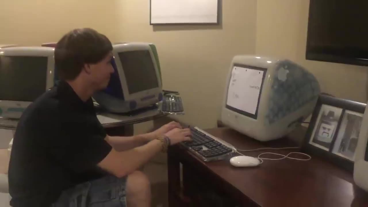 How to email your SiivaGunner