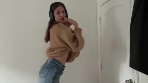 A beautiful new yorker tgirl alone there