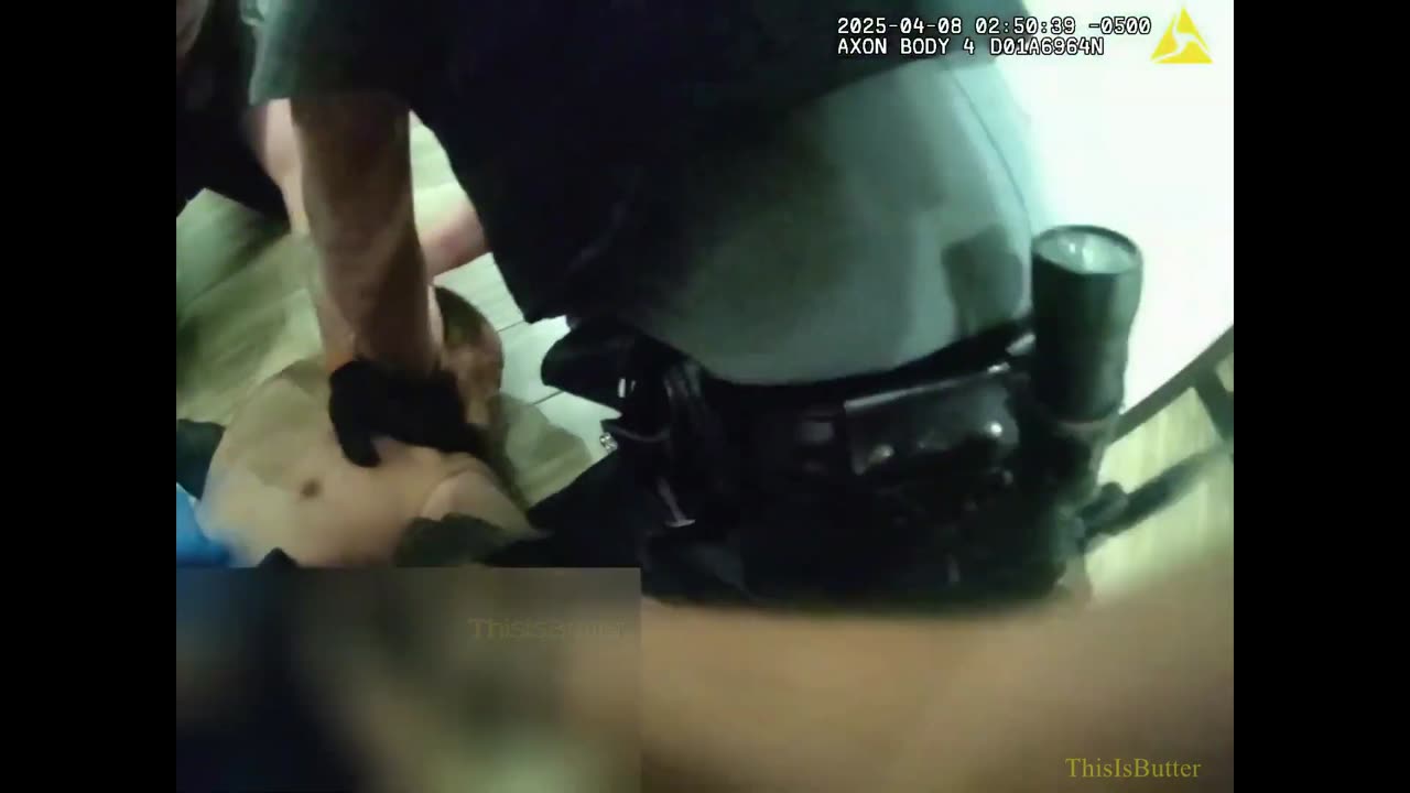Naked suspect arrested for attempted robbery at downtown hotel