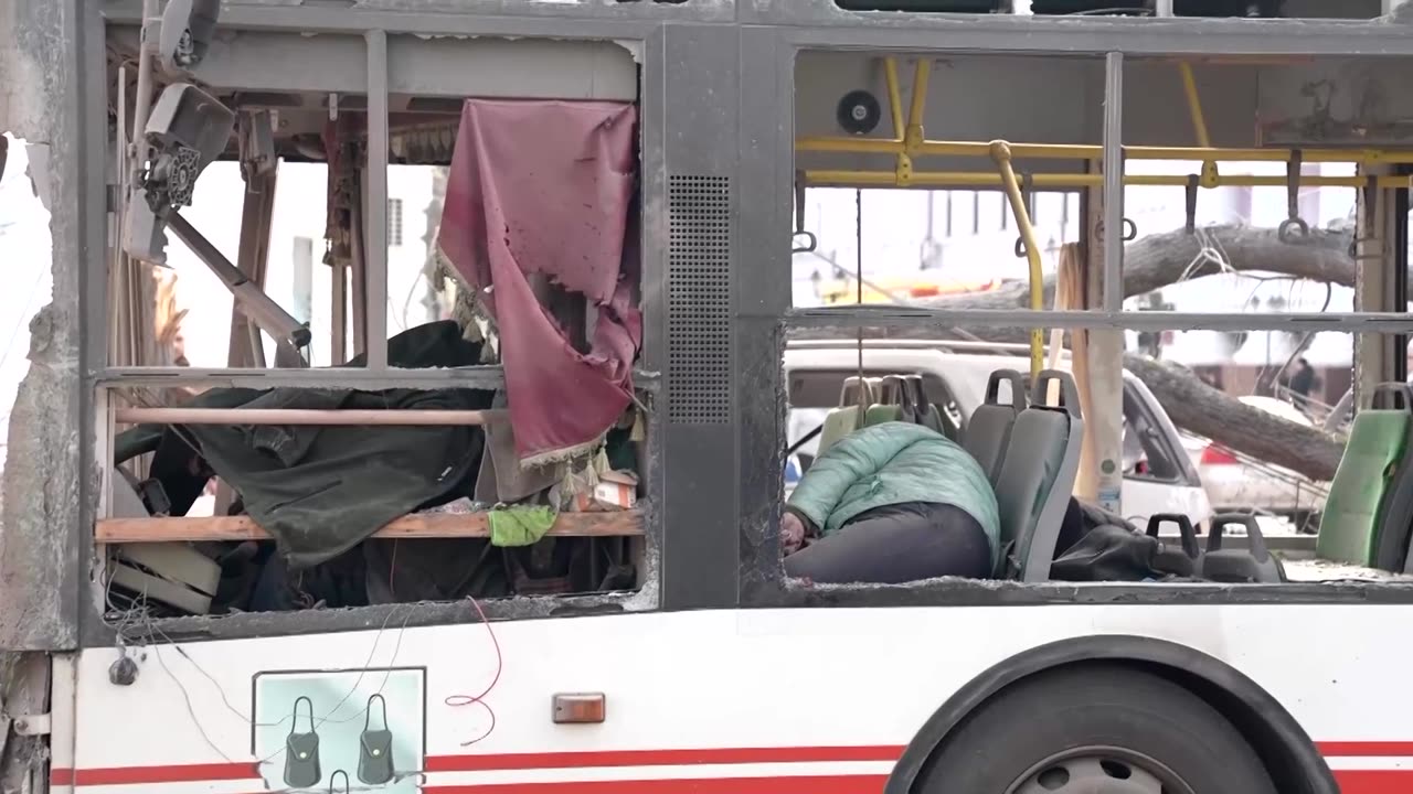Russian strikes kill dozens in Ukraine's north after US talks