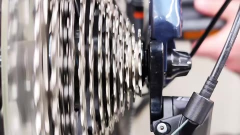How does a 12 gear bicycle transmission work with a 11-46 cassette