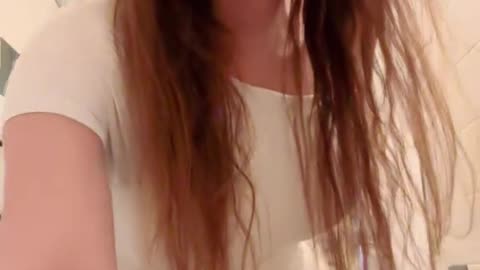 European tgirl is doing it