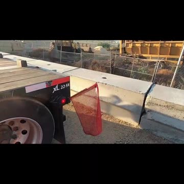 WIIIDE LOAD #reallifetruckers #truckdriver #ourtruckinglife #trucking #truckinlife #reallifetrucker