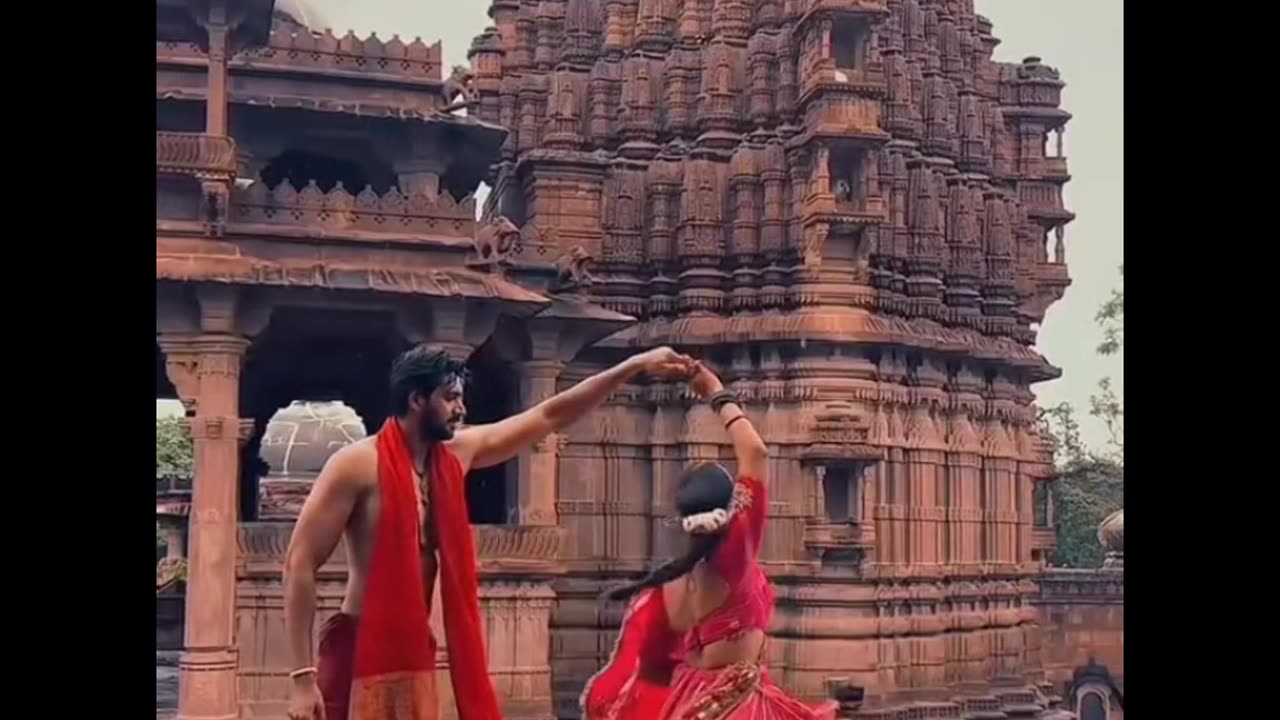 Beautiful architecture with beautiful dance