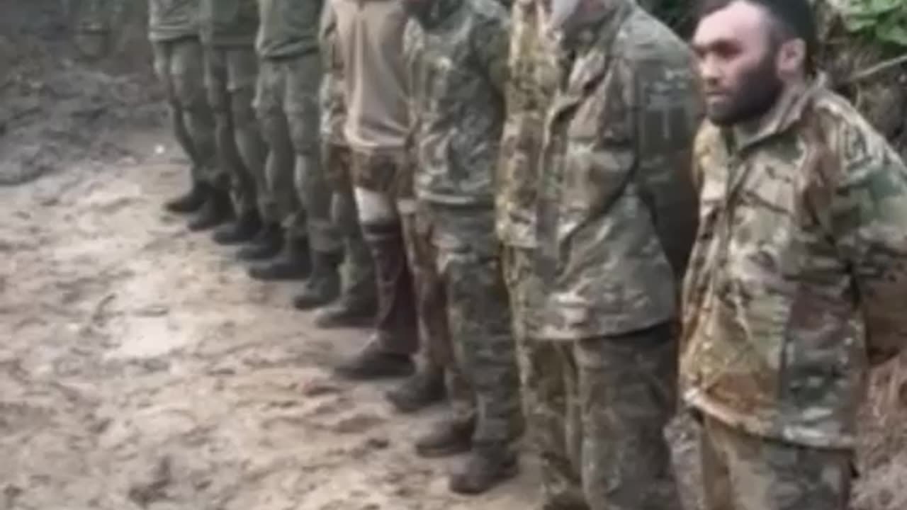 Entire Squad Surrenders to Ukrainians
