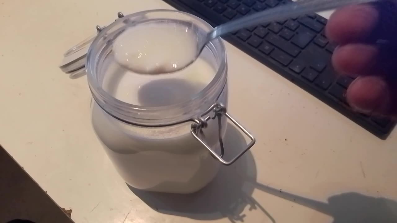 Make buttermilk at Home, save quite some Money and choose any Milk to make it from