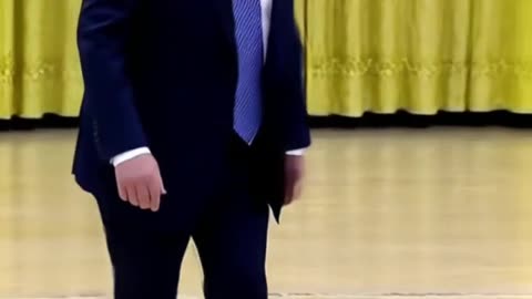 🤯⚽ TRUMP PLAYS FOOTBALL – YOU WON’T BELIEVE THIS GAME! 😂🔥