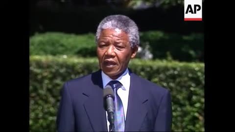 African National Congress leader Nelson Mandela and President George H.W. Bush make remarks 1