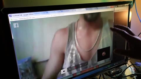 Luodong Briefly Gives Online Treatment To Group Of Friends On Video Call