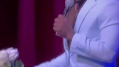 Jamal Roberts Funny Concert Moment Has Fans Laughing Out Loud