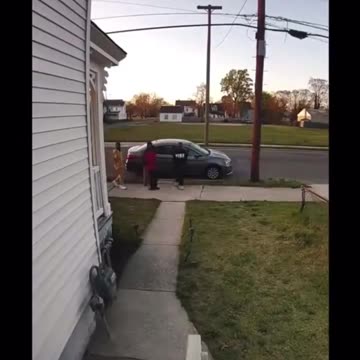 negros jump little White girl