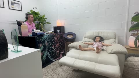 3-year-old relax hypnosis music