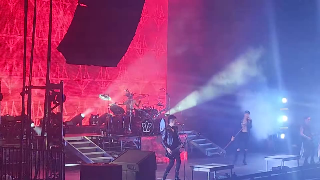 Black veil brides ( live)