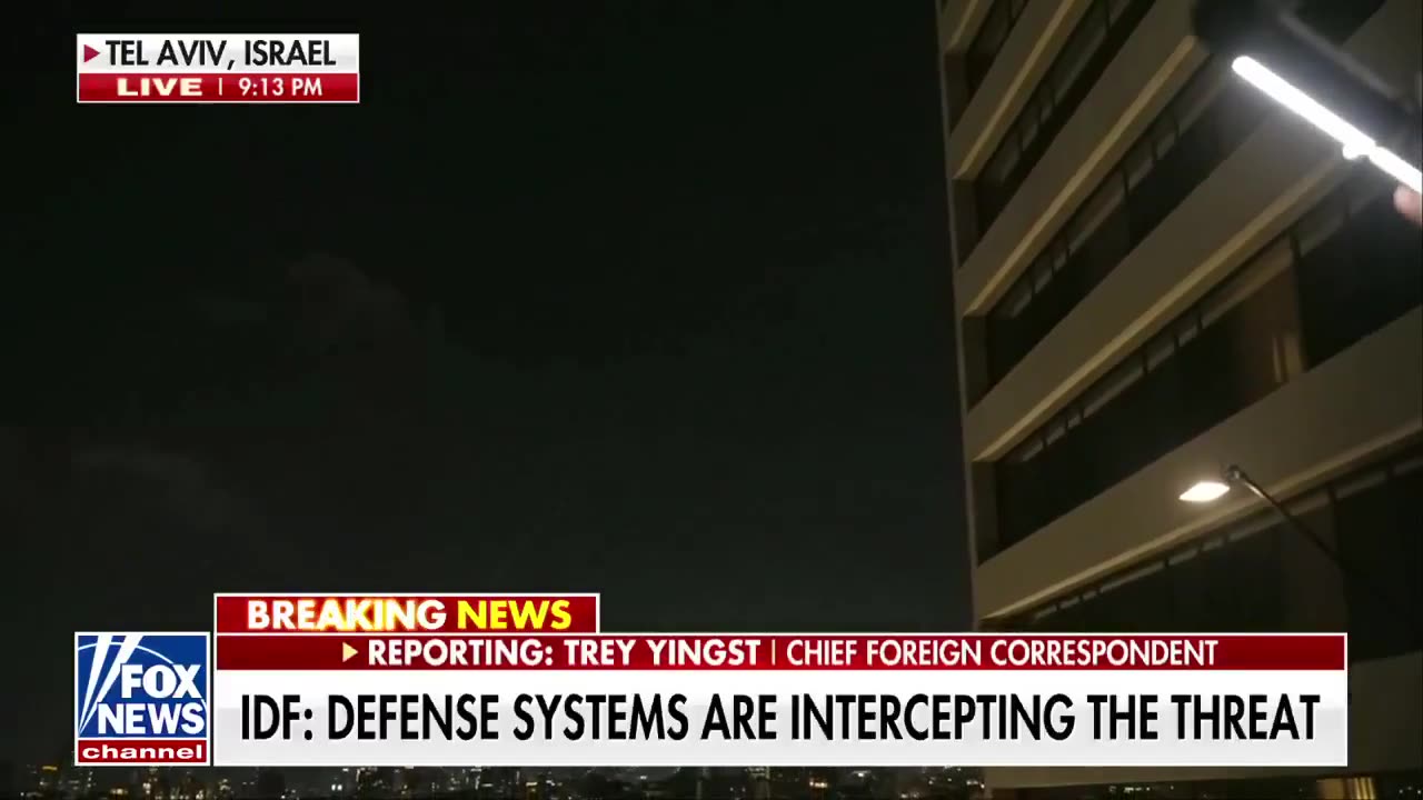 Fox News Reporter Forced To Evacuate Mid-Segment
