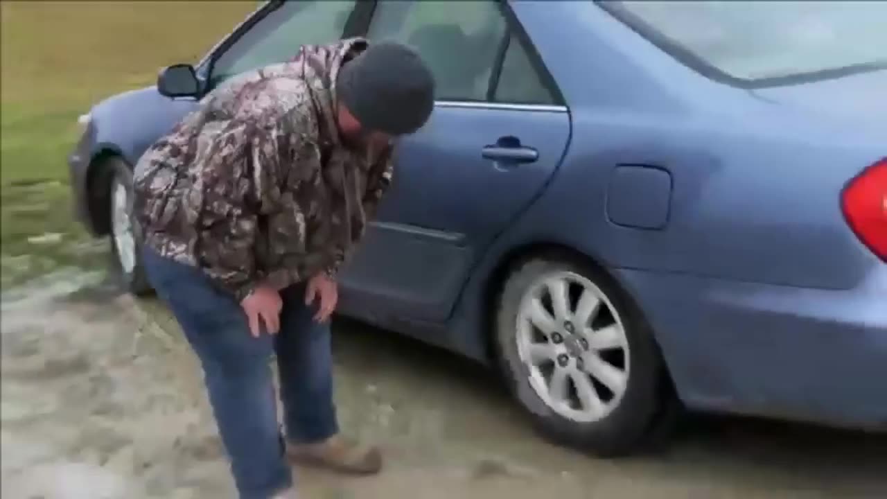 MOUNTAIN MONSTERS - MIKE & IKE