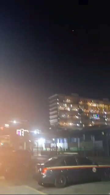 🇻🇪⚡️ — Even more footage of the gunfire in the Venezuelan capital of Caracas.