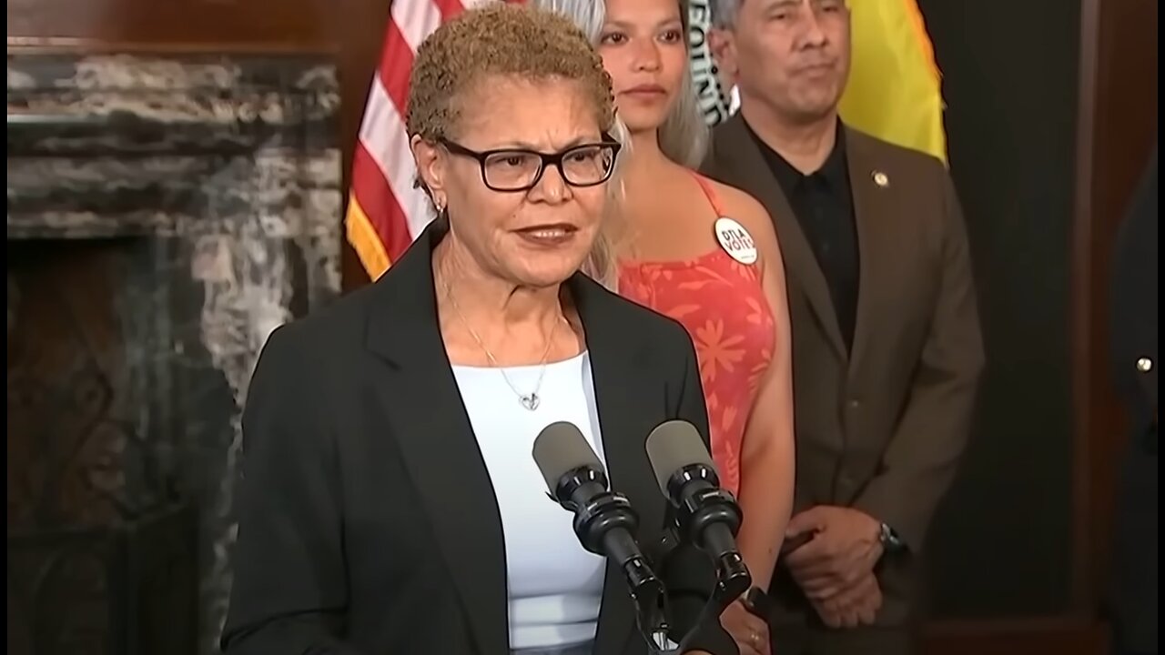 Karen Bass Confronts VP Vance Over 'José Padilla' Comment