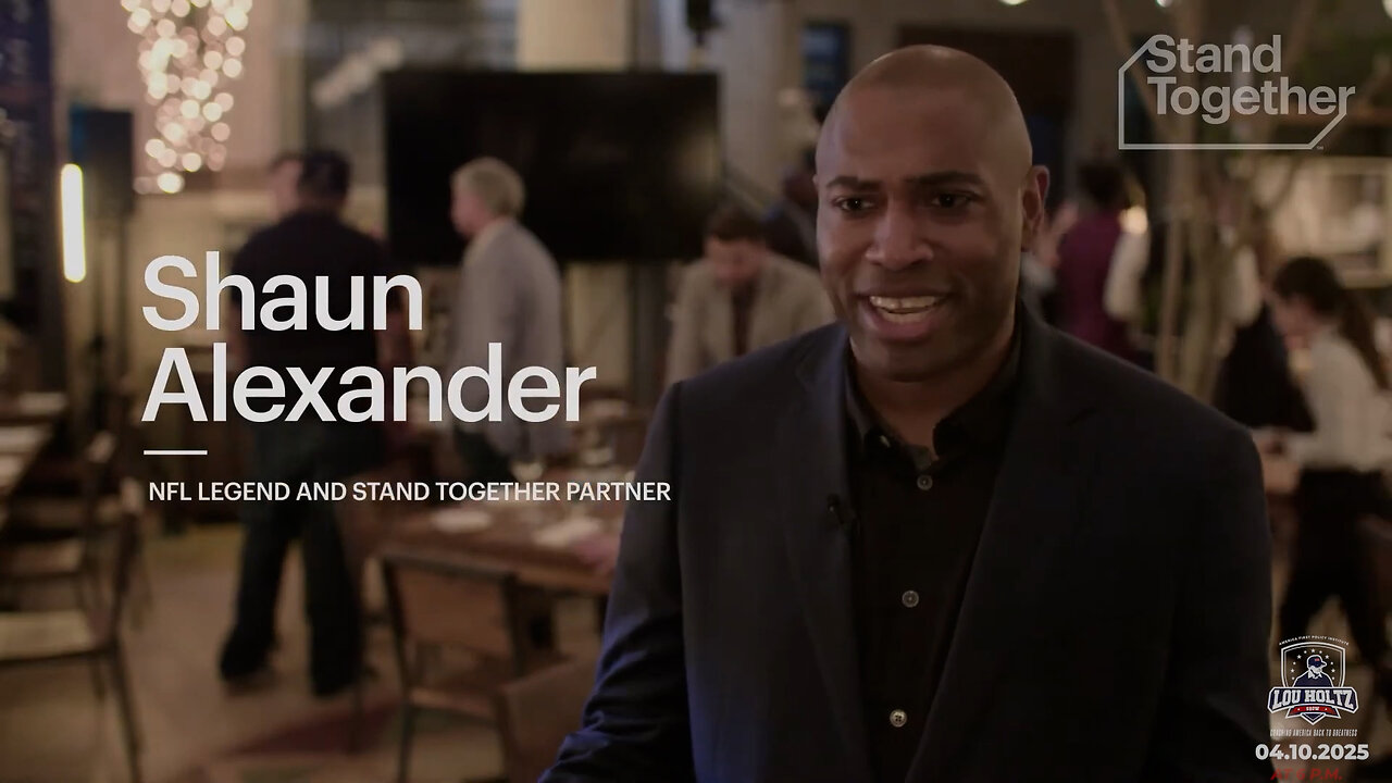 Lou Holtz Podcast | Shaun Alexander Interview NFL MVP Alabama Leadership Faith Family Legacy